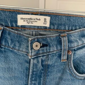 Abercrombie & Fitch High Rise Jeans - Blue